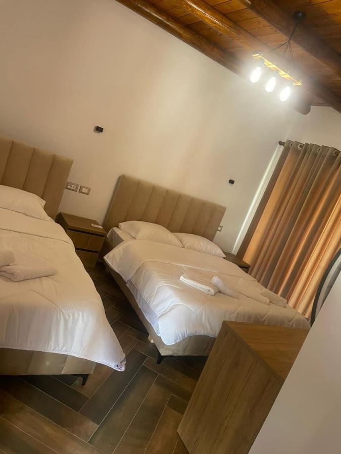 Guest House Bracaj Zhaban Zewnętrze zdjęcie