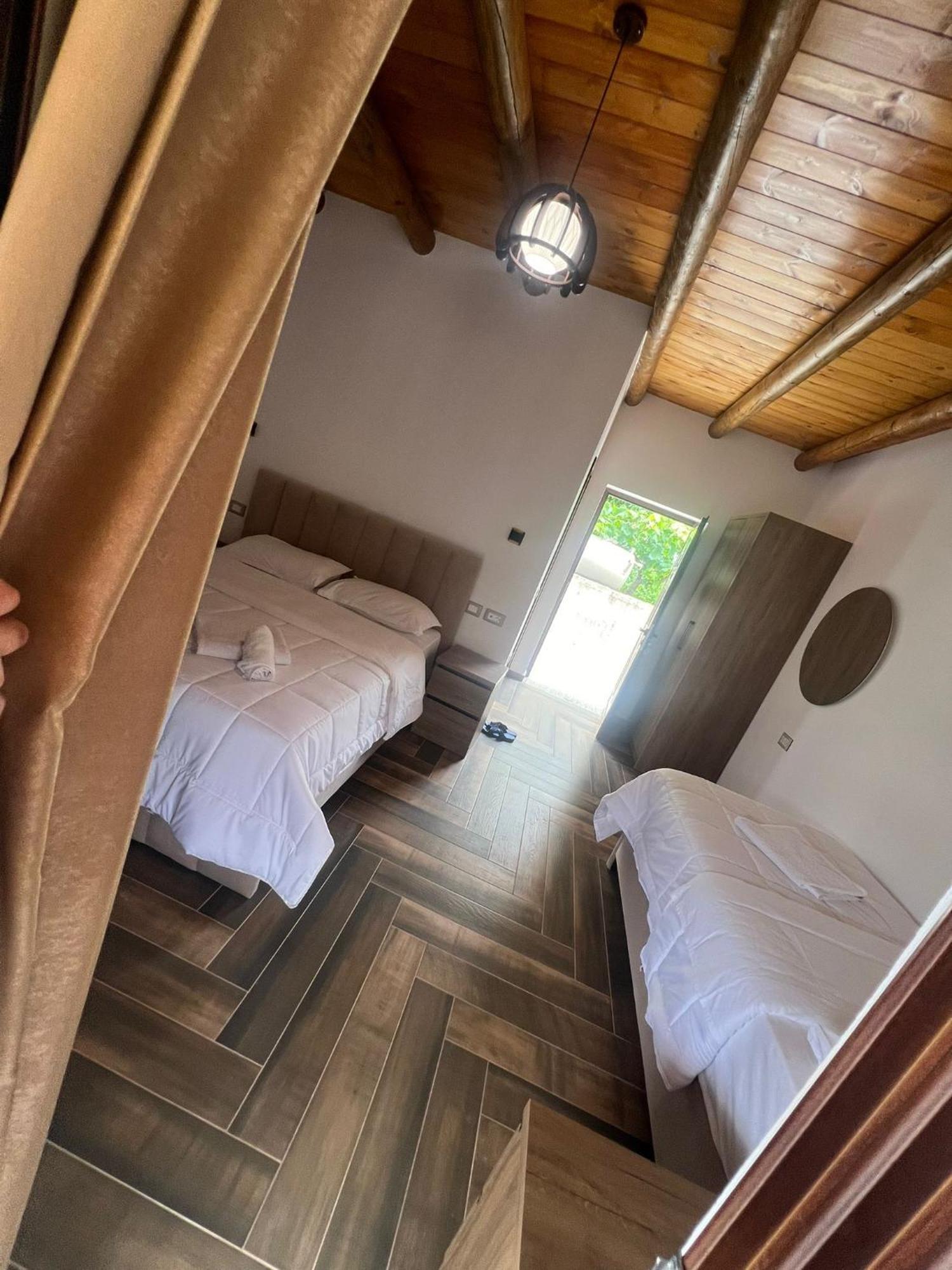 Guest House Bracaj Zhaban Zewnętrze zdjęcie
