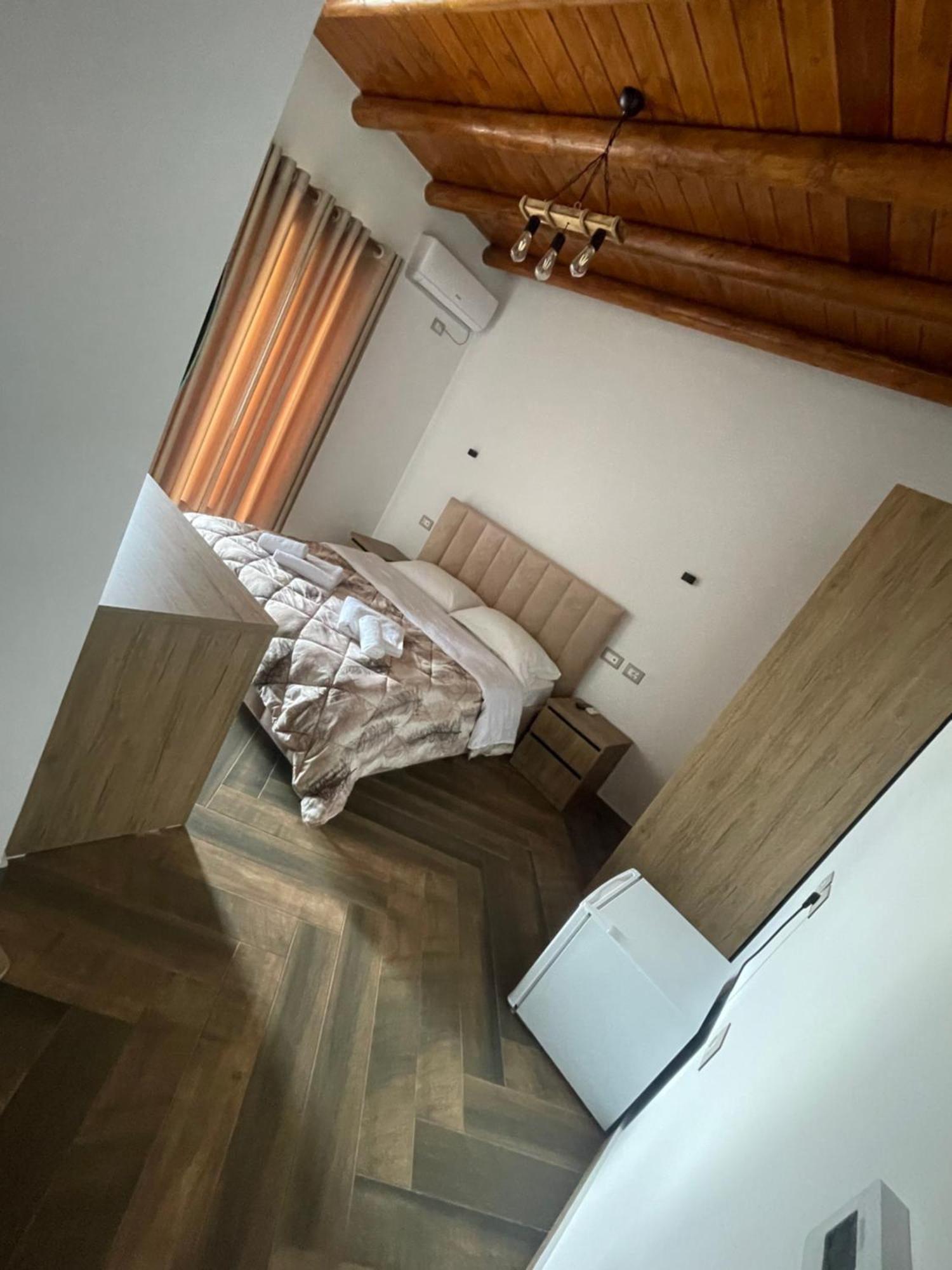 Guest House Bracaj Zhaban Zewnętrze zdjęcie