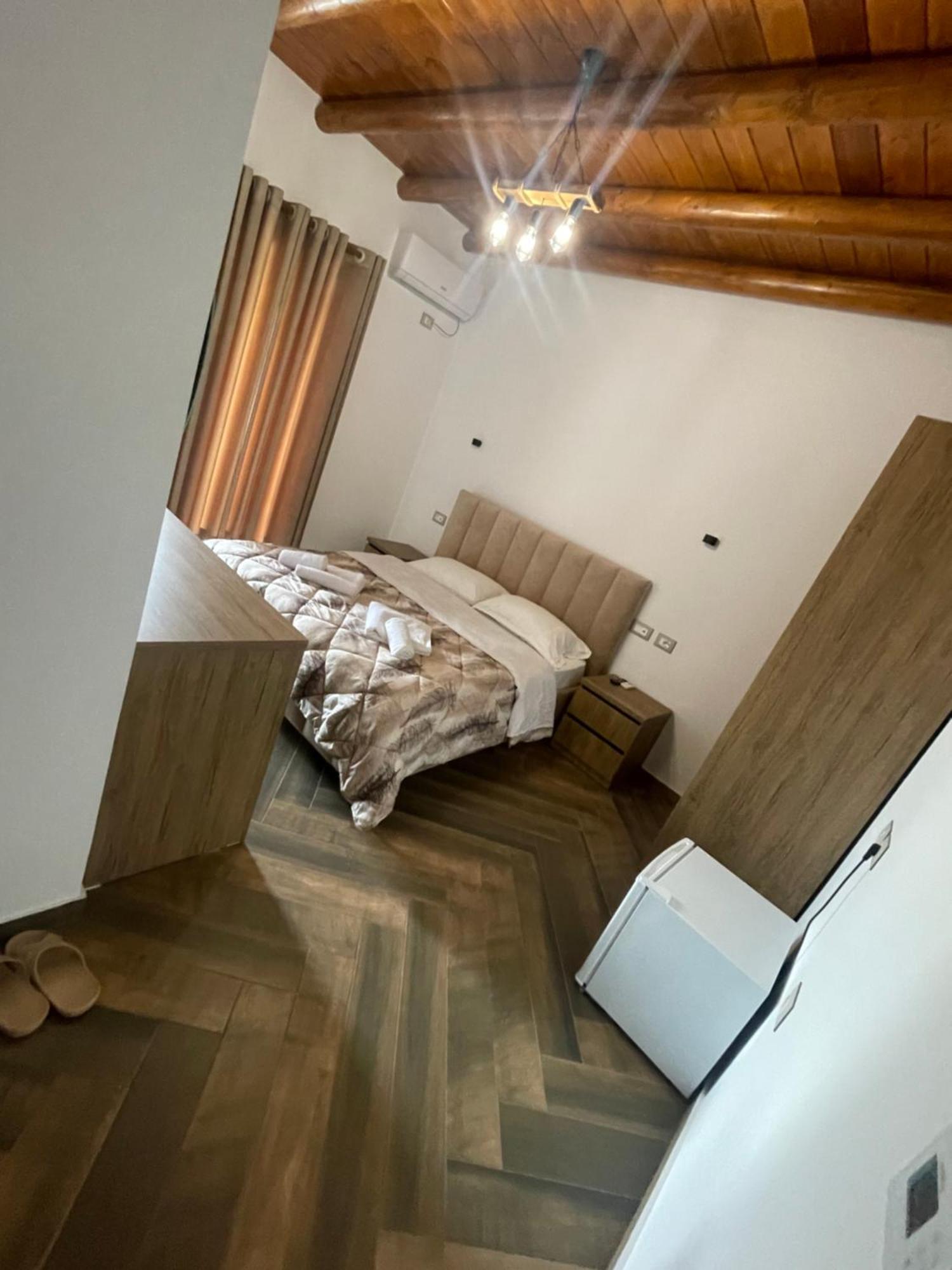 Guest House Bracaj Zhaban Zewnętrze zdjęcie