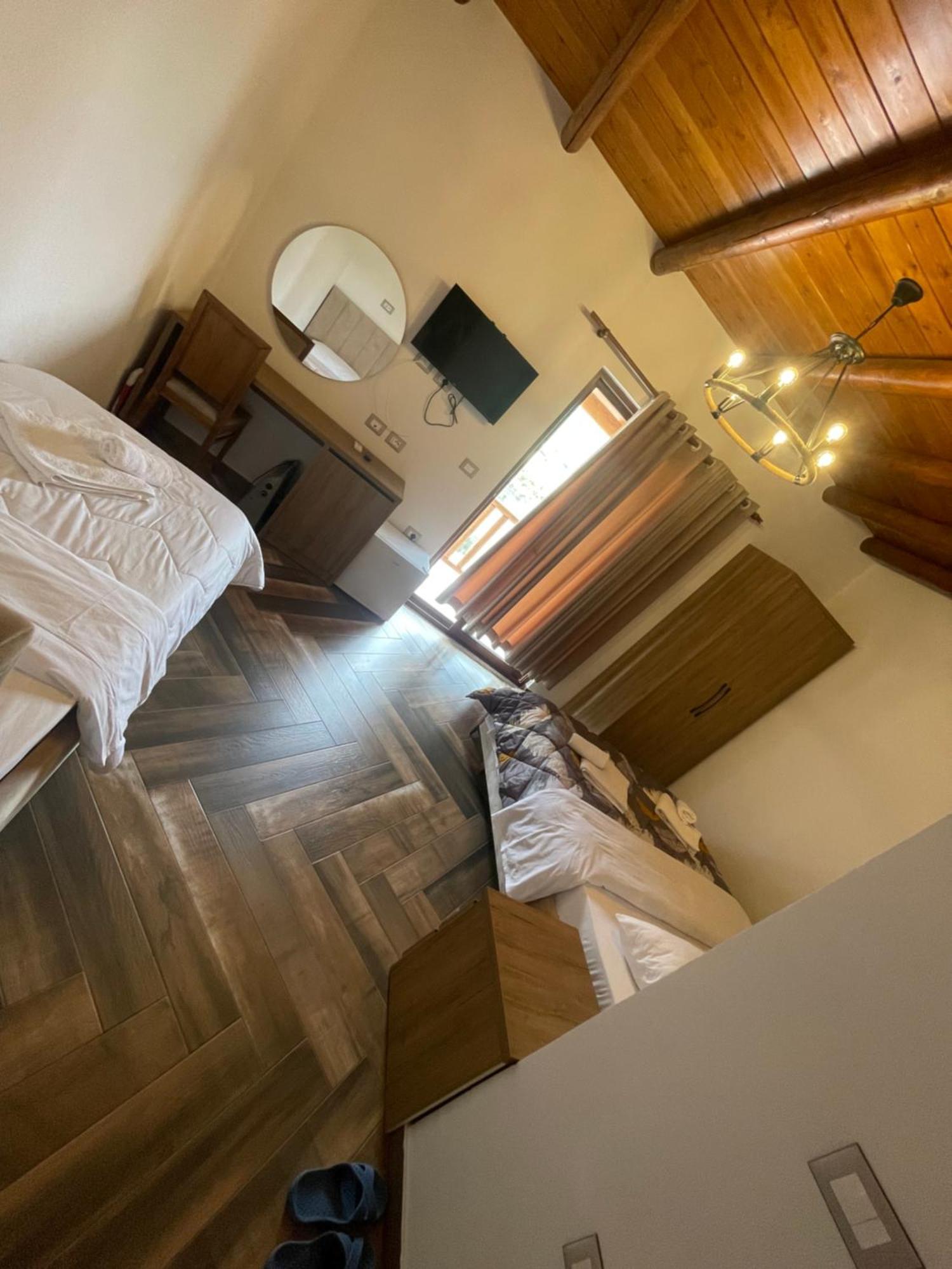 Guest House Bracaj Zhaban Zewnętrze zdjęcie
