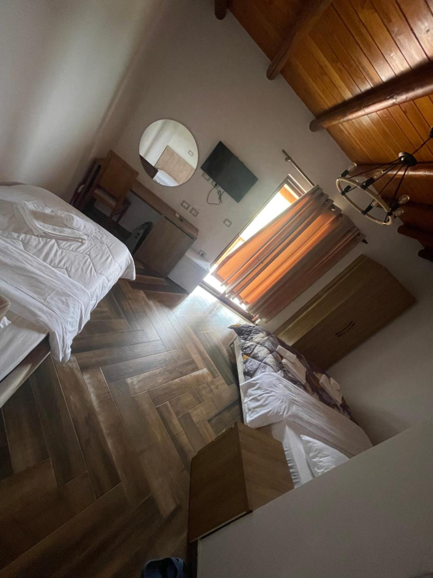 Guest House Bracaj Zhaban Zewnętrze zdjęcie